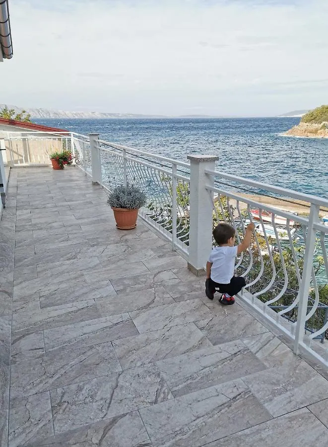 Apartments Jakov Starigrad